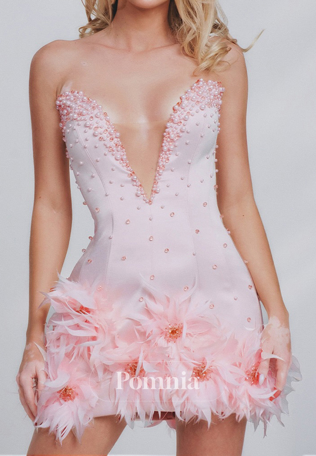 Blushing Pink Sleeveless V-Neck Sequins Homecoming Dress
