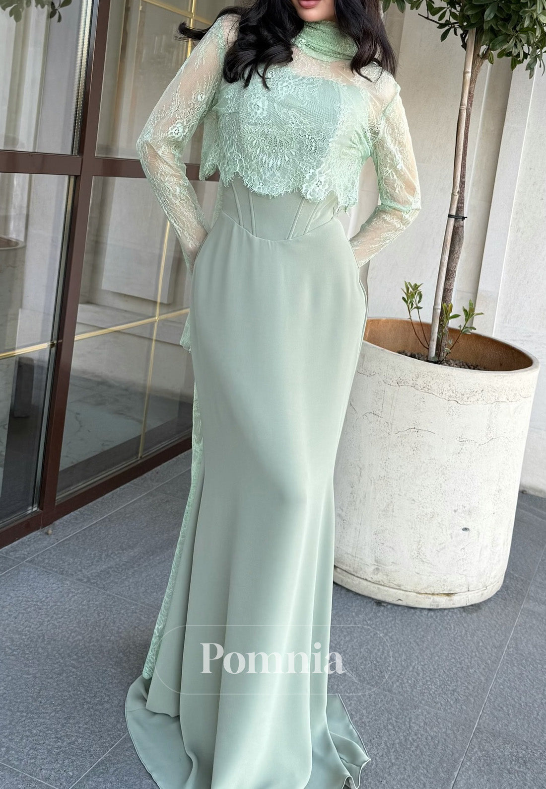 Charming A-Line Long Sleeves Ruched Sheath Prom Dress