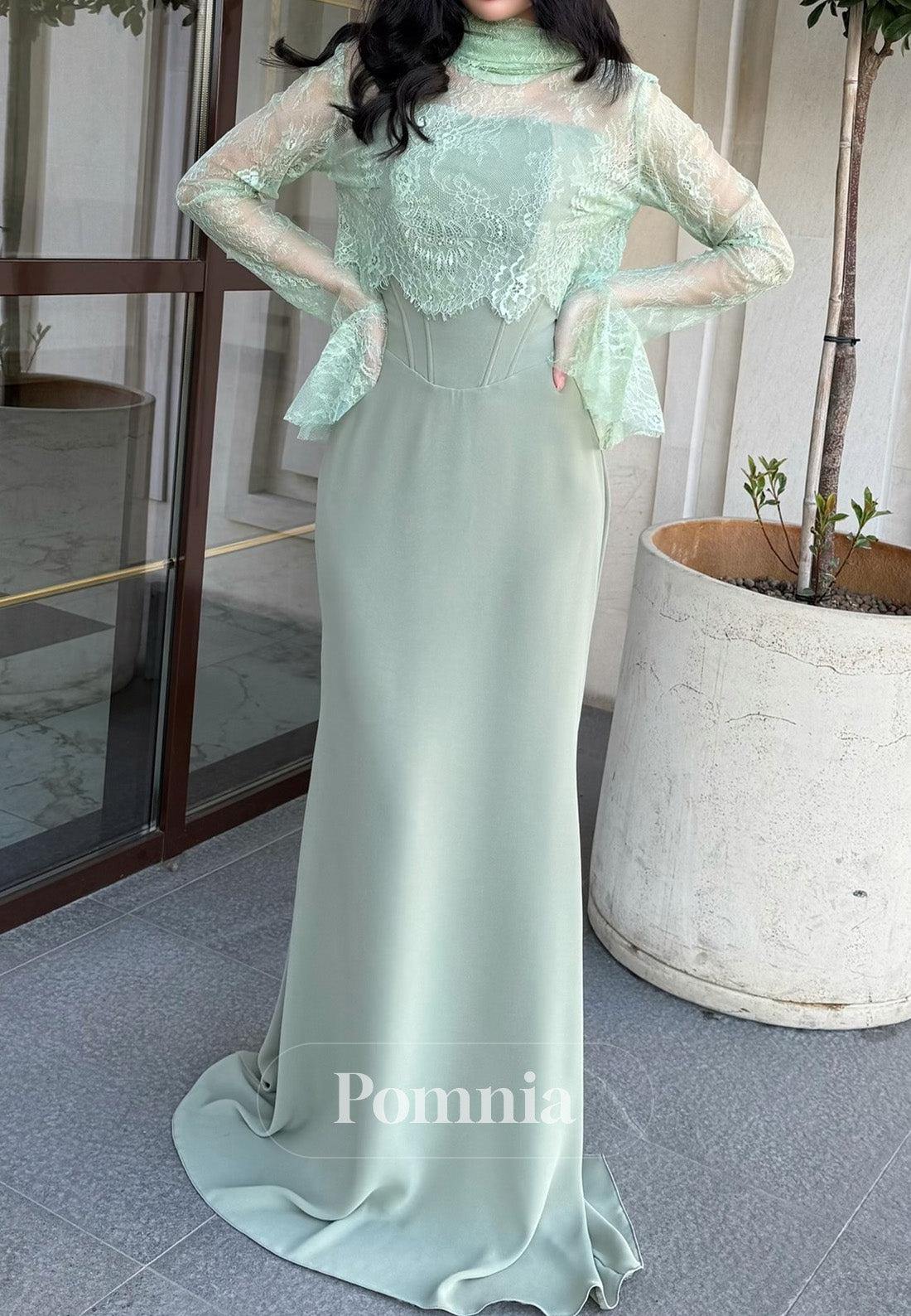 Charming A-Line Long Sleeves Ruched Sheath Prom Dress