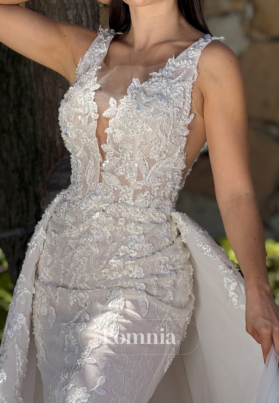 Spaghetti Straps V-Neck Mermaid Sweep Train Wedding Dress