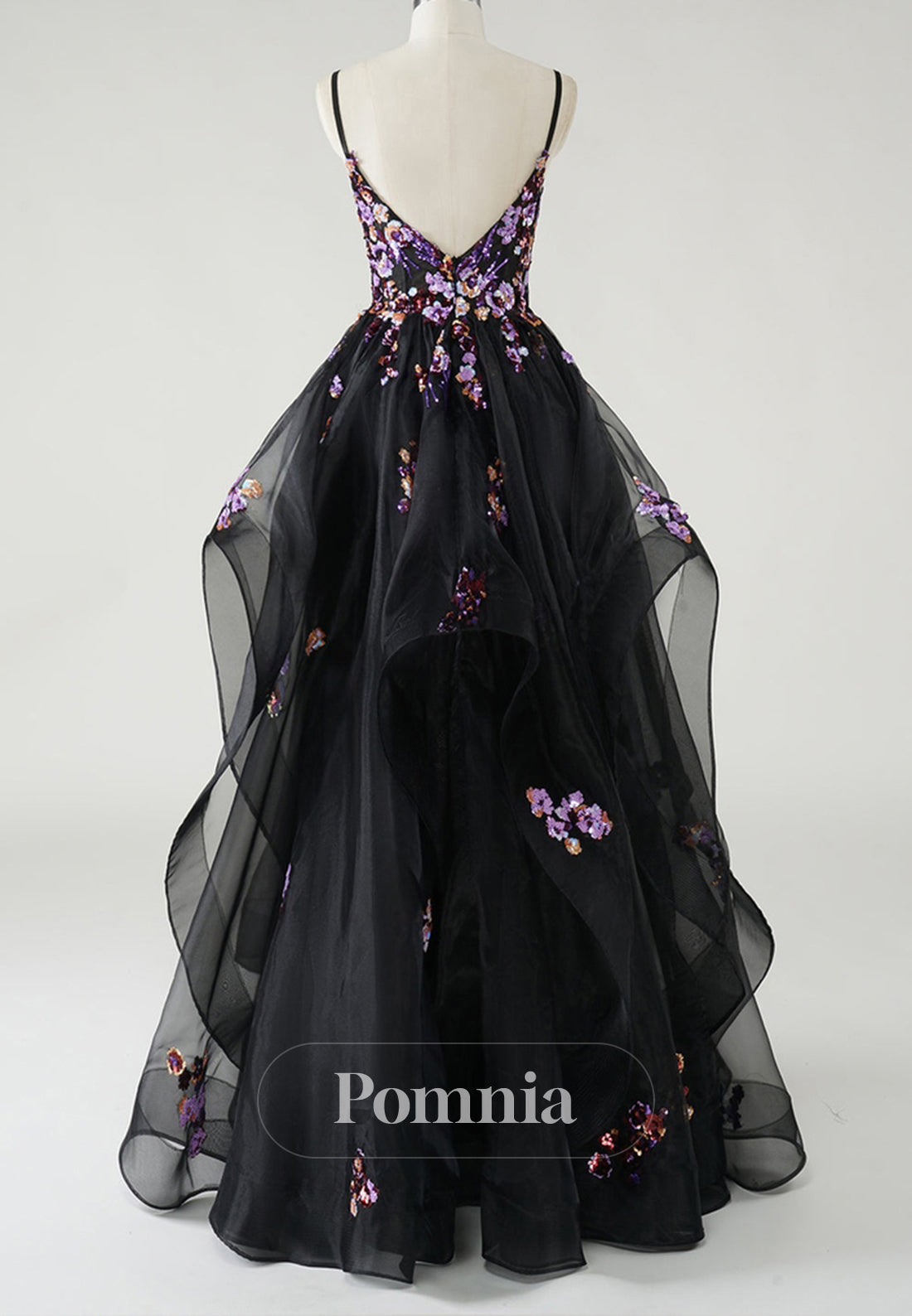 Black Spaghetti Straps V-Neck Floral Appliques Prom Dress