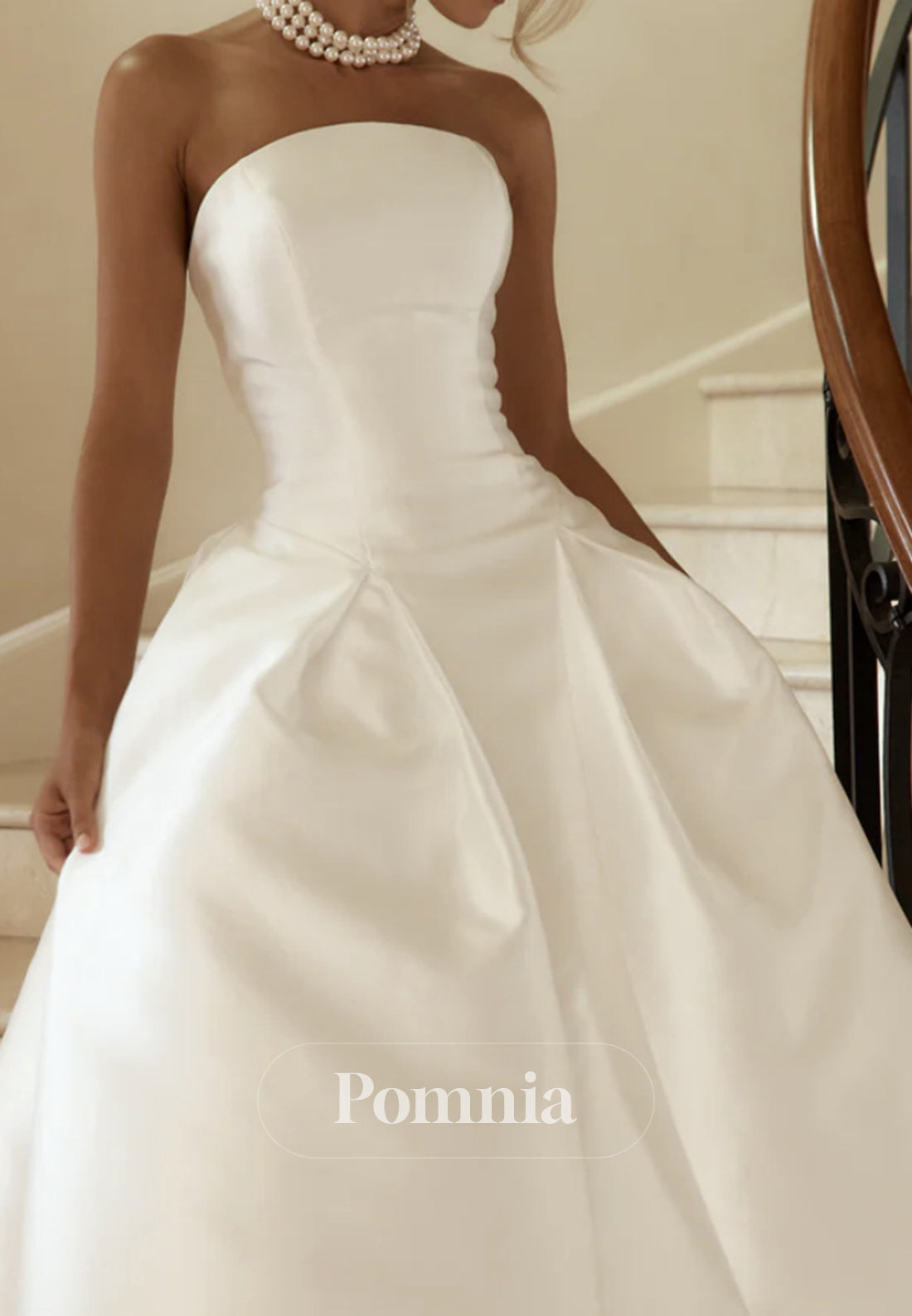 Simple Sleeveless Strapless Empire-Waist Ruched Wedding Dress