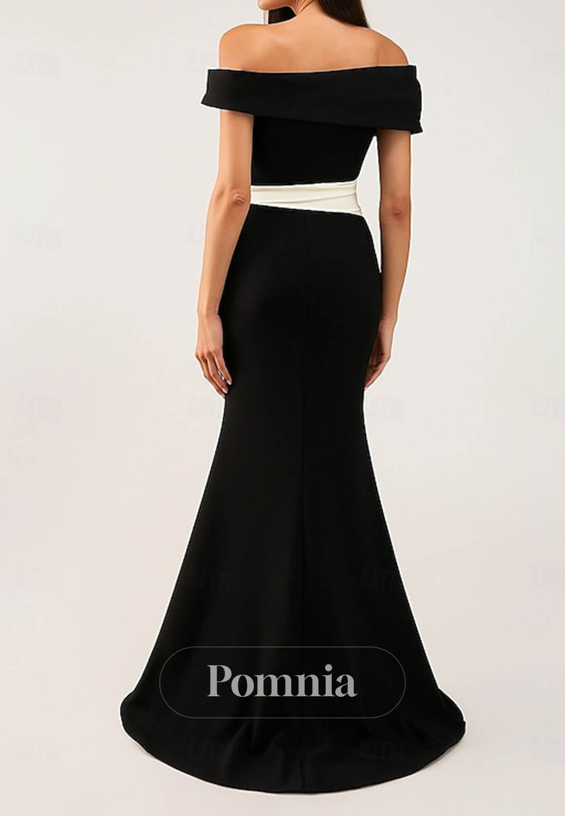 Black Scoop Short Sleeves Empire-Waist A-Line Evening Dress