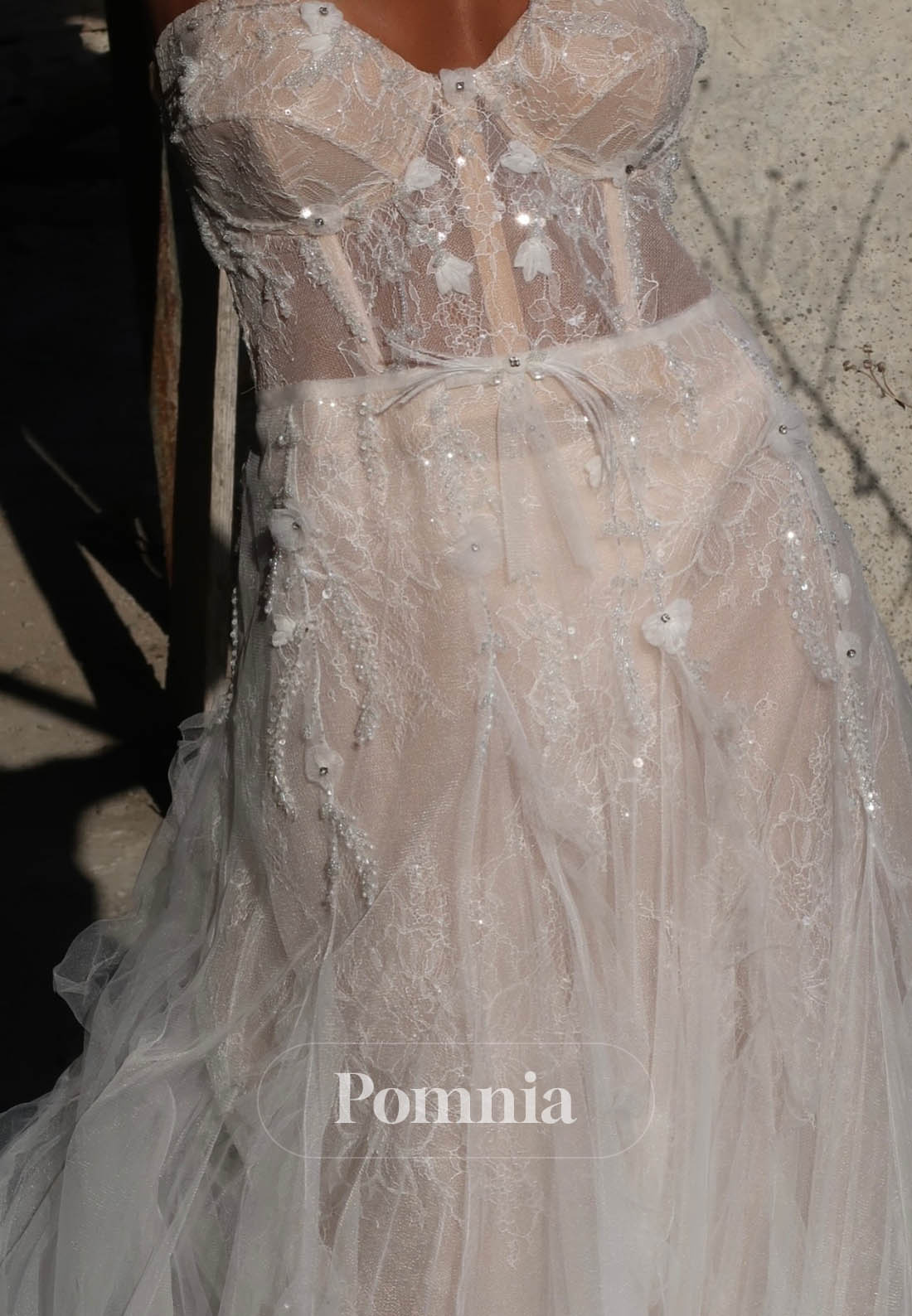 Simple Sweetheart Sleeveless Corset Tulle Lace Wedding Dress