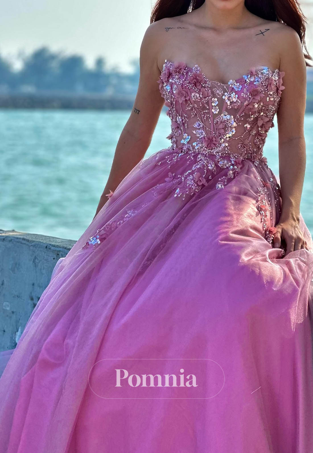 Blushing Pink Sleeveless Strapless Appliques A-Line Prom Dress