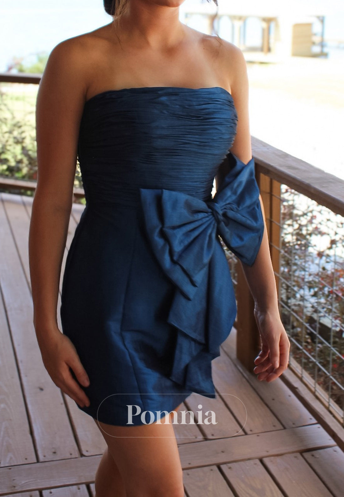 Ink Blue Sleeveless Strapless Bowknot Short Homecoming Dress