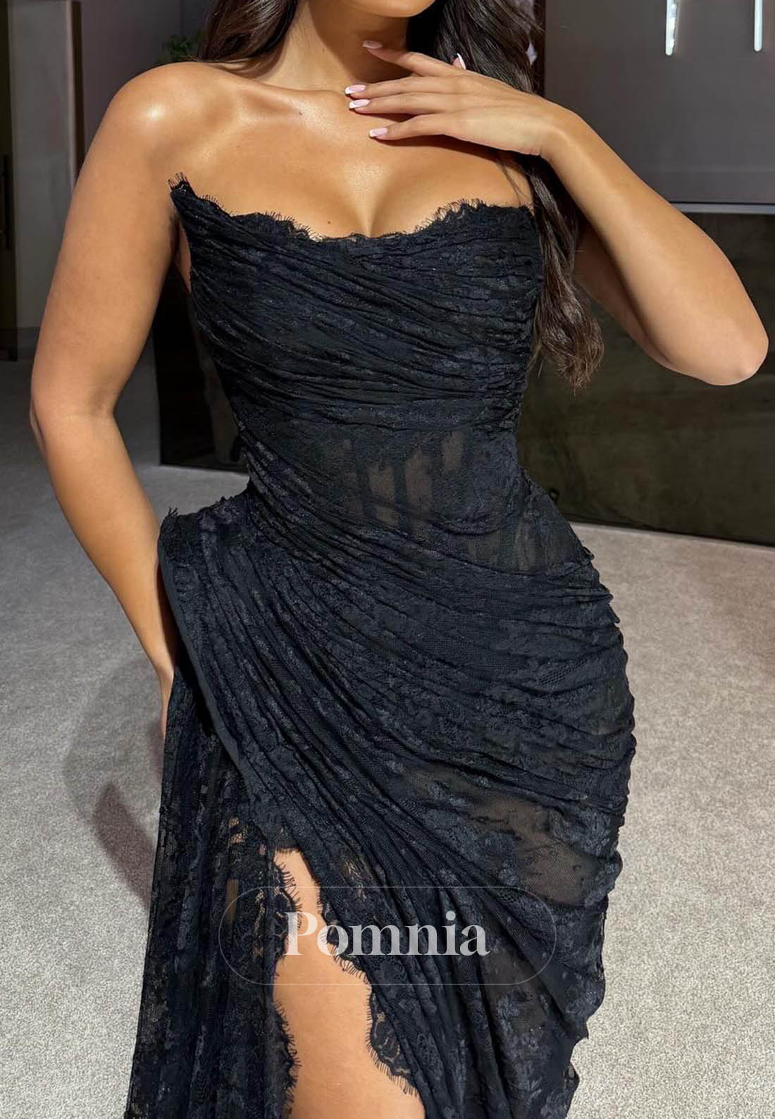 Black Sleeveless Strapless Slit Sheath Prom Dress