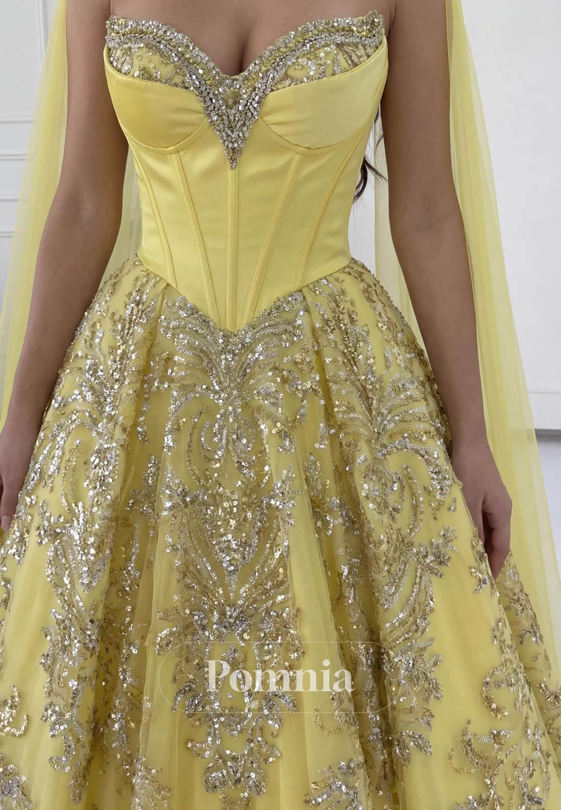Daffodil A-Line Sweetheart Appliques Prom Dress