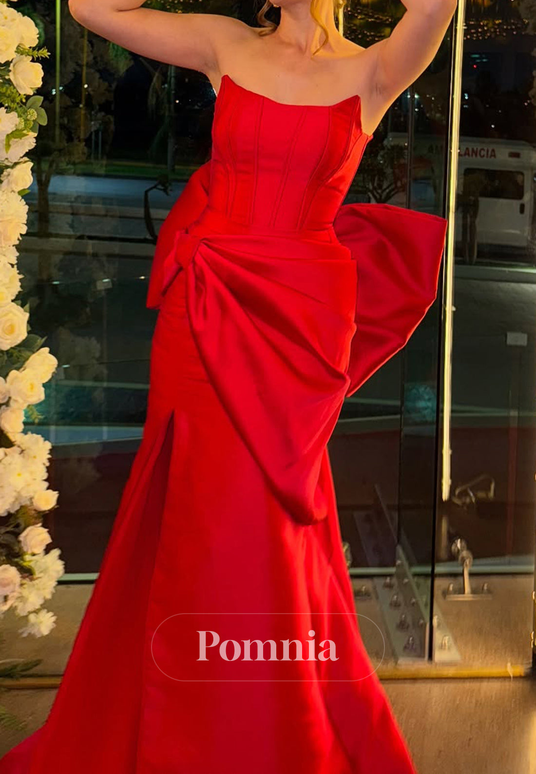 Red A-Line Strapless Sleeveless Bowknot Slit Prom Dress