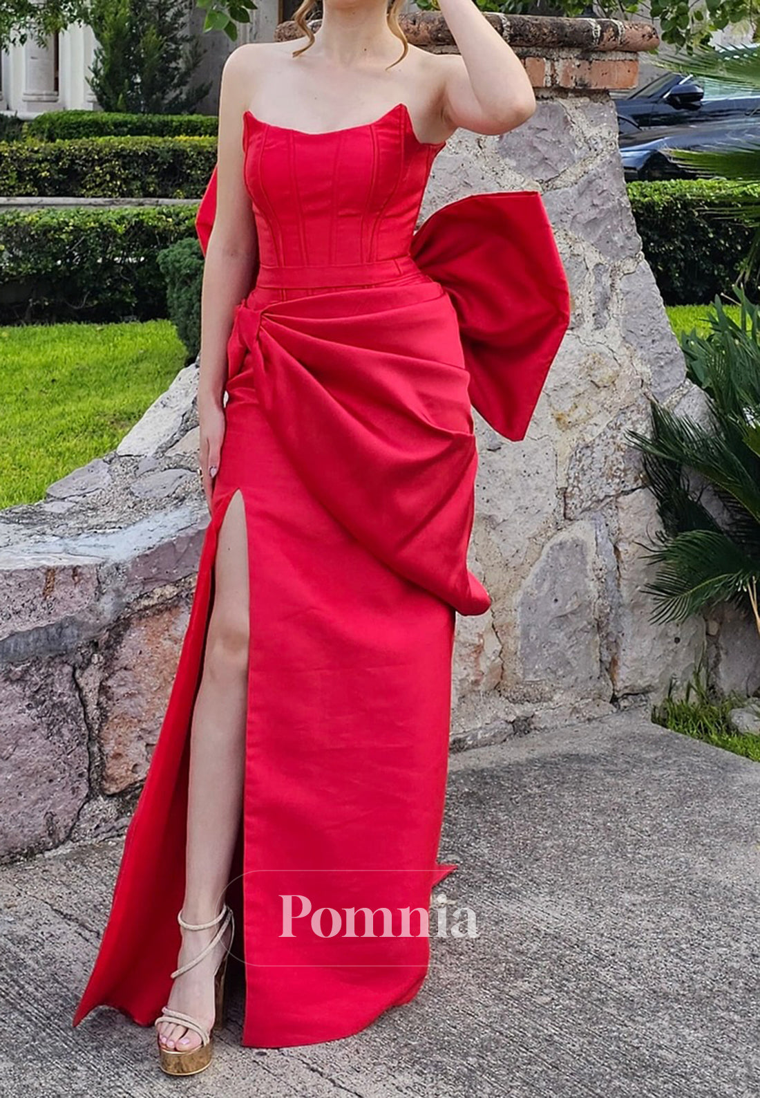 Red A-Line Strapless Sleeveless Bowknot Slit Prom Dress