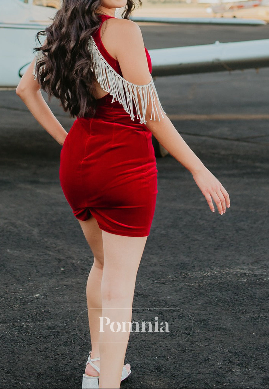 Red Spaghetti Straps V-Neck Short Homecoming Dress