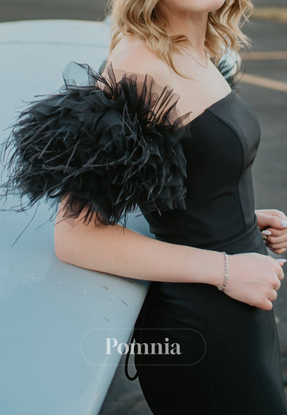 Black Spaghetti Straps Scoop Ruched Homecoming Dress