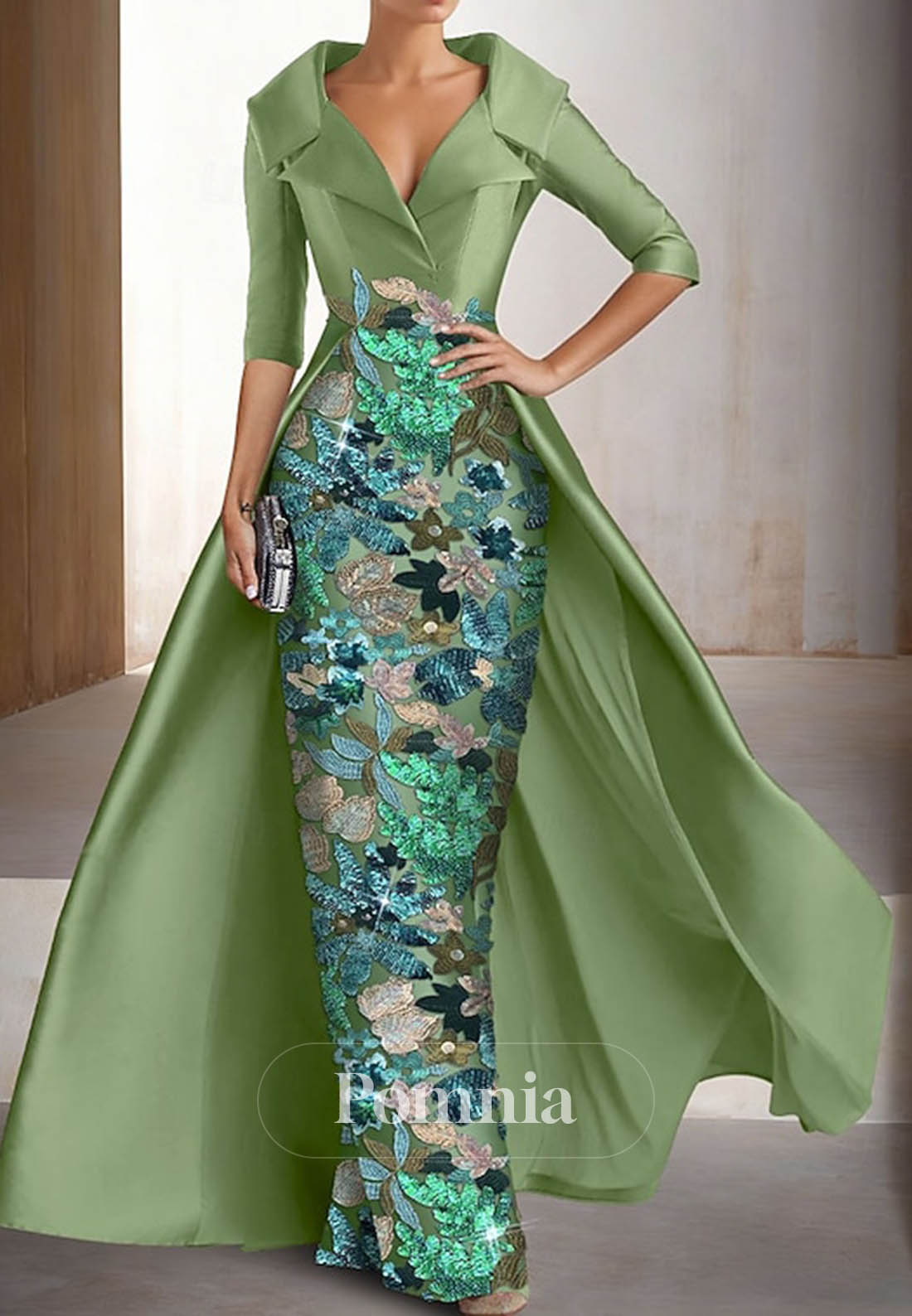 Charming A-Line Long Sleeves Appliques Evening Dress