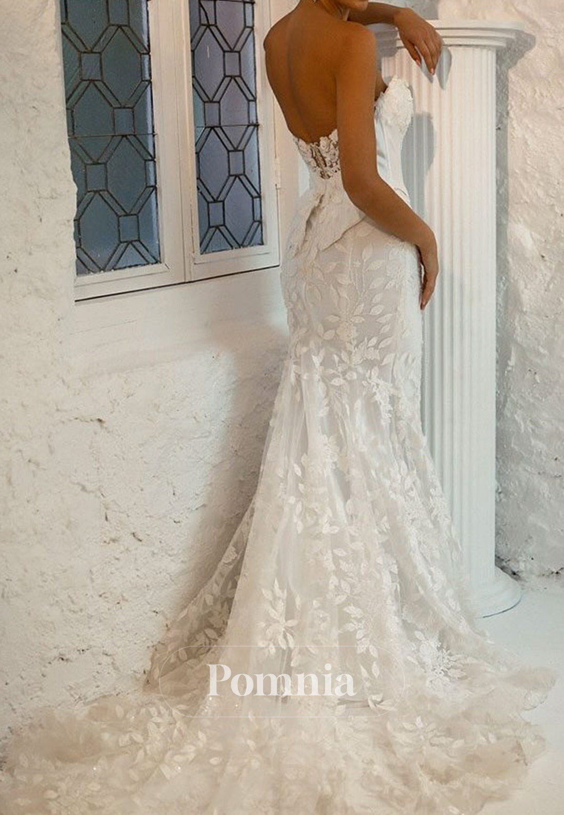 Elegant Long Sleeves Off-Shoulder Appliques Wedding Dress