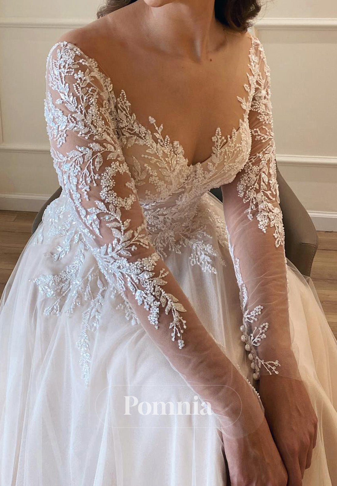 Charming Long Sleeves Sweetheart A-Line Lace Wedding Dress