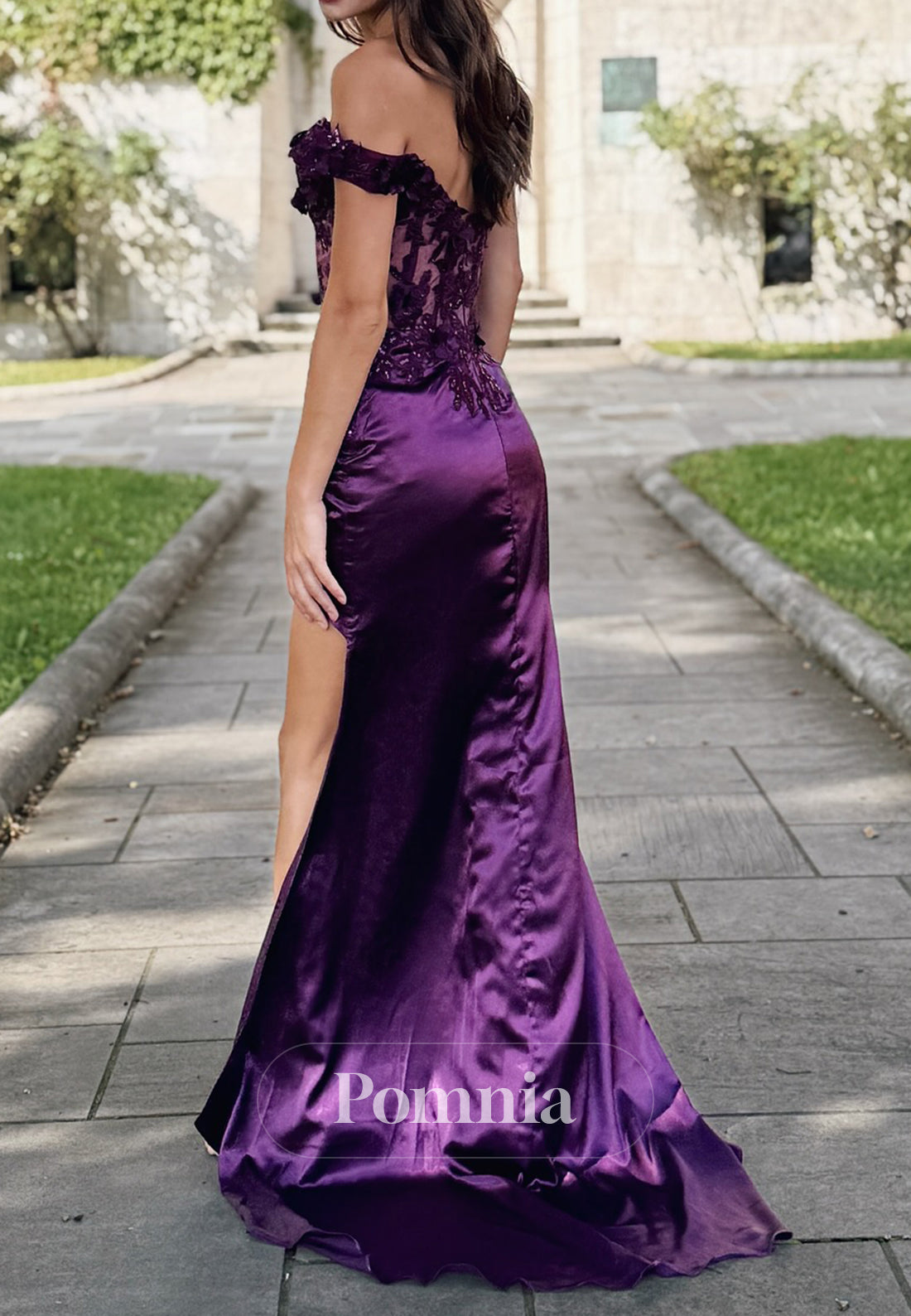 Regency Sleeveless Strapless Corset Appliques Prom Dress