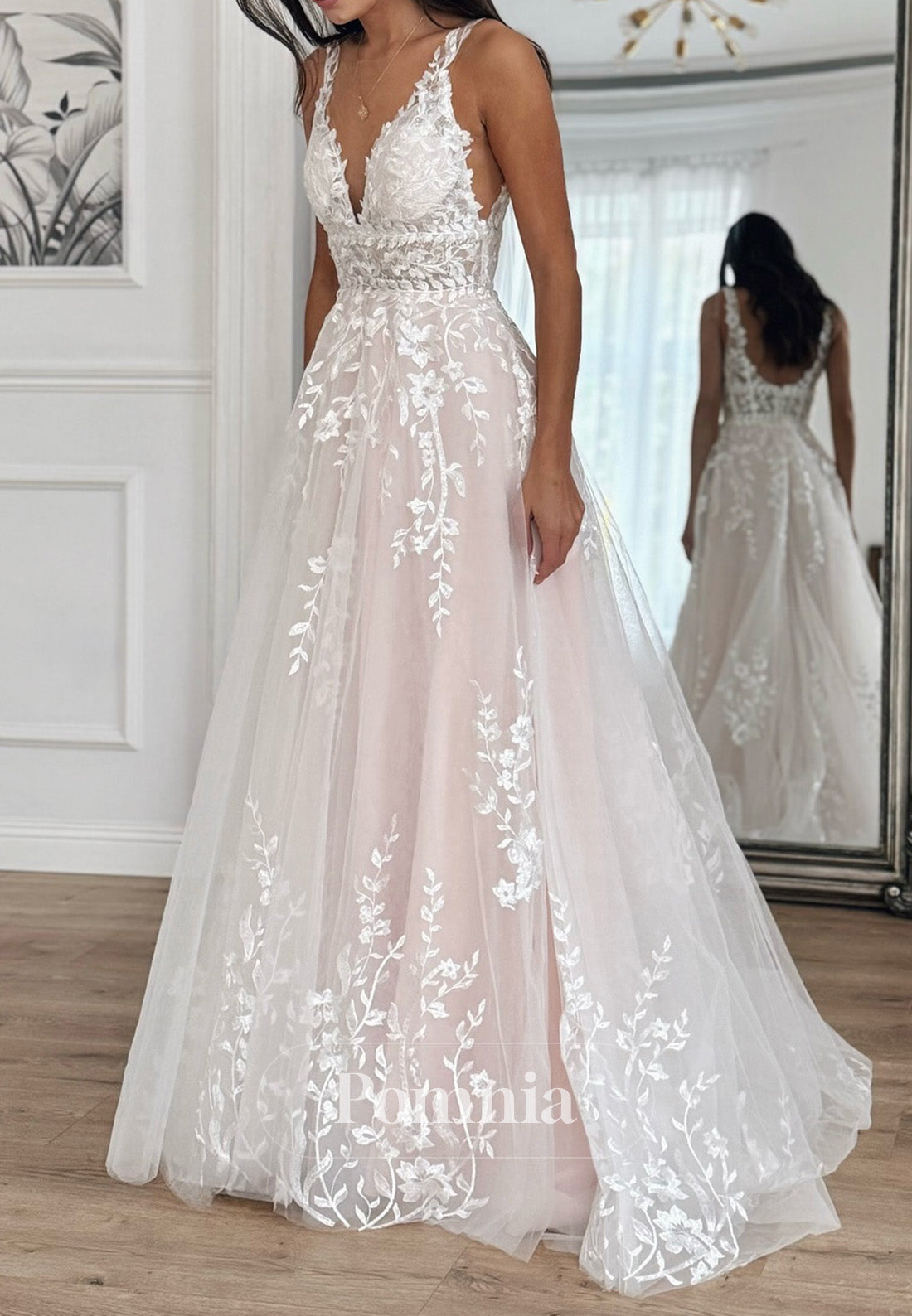 Simple Spaghetti Straps V-Neck Floral Appliques Wedding Dress