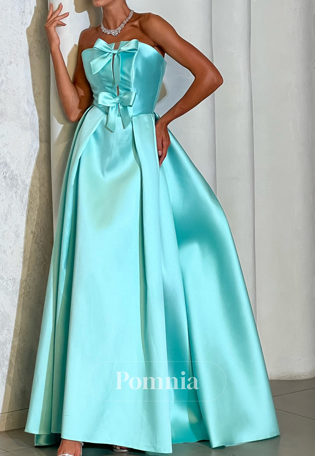 Pool A-Line Sleeveless Strapless Bowknot Prom Dress