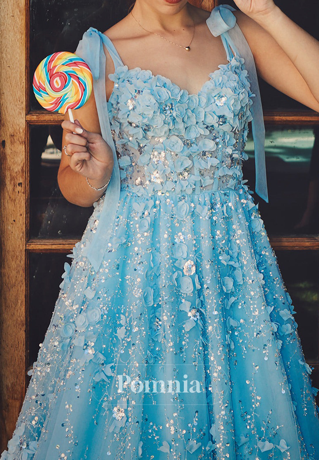 Sky Blue Spaghetti Straps Scoop Floral Appliques Prom Dress