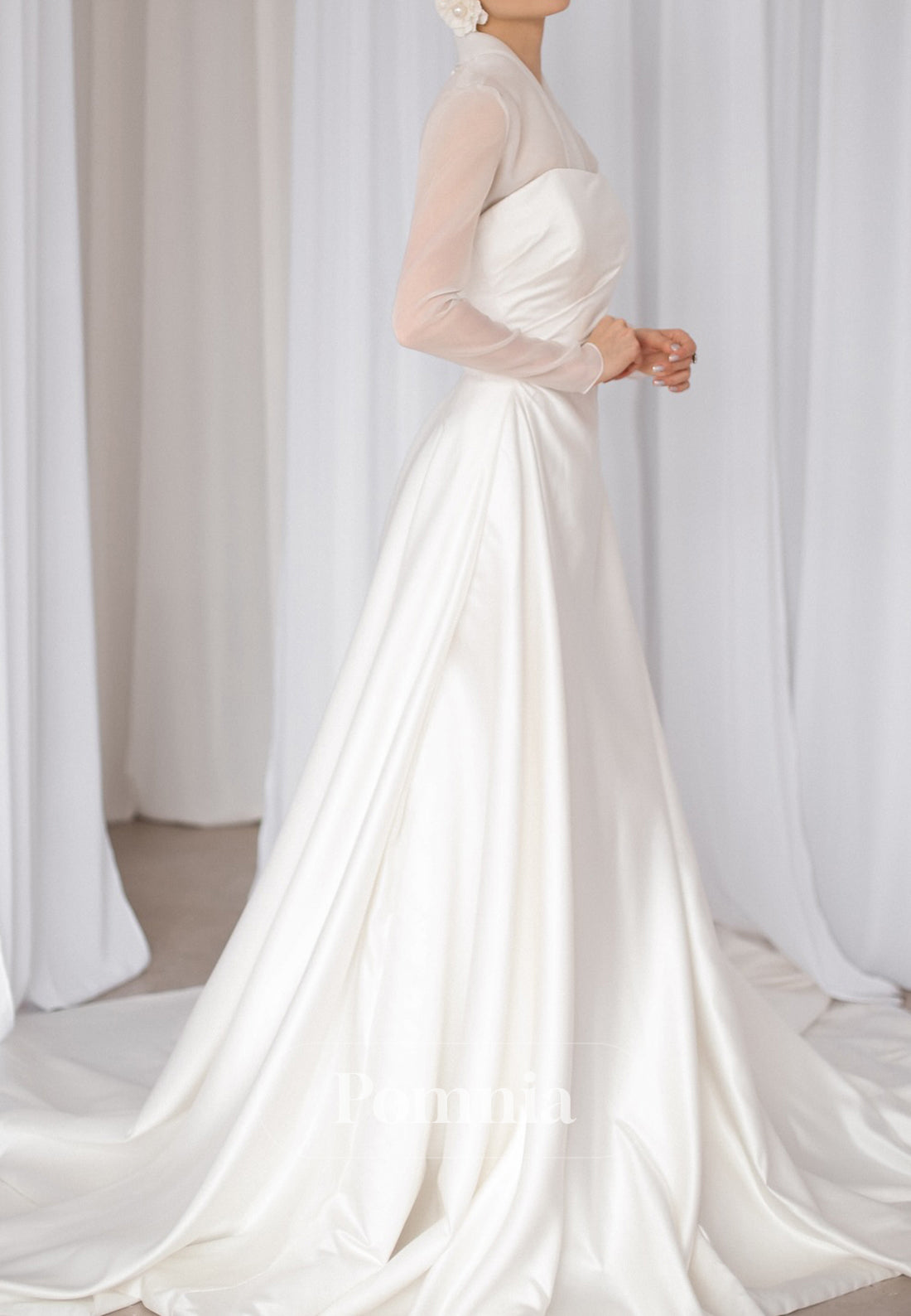 Simple Long Sleeves V-Neck  Empire-Waist Ruched Wedding Dress