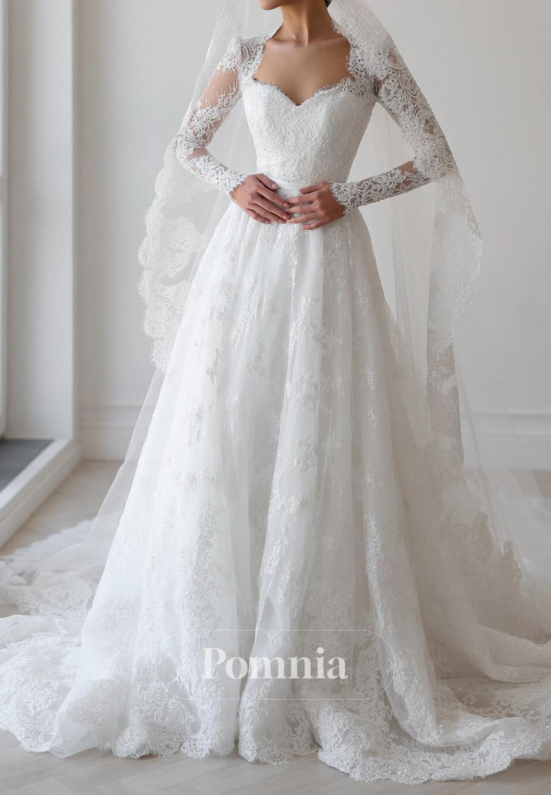 A-Line Sweetheart Long Sleeves Floral Appliques Lace Wedding Dress