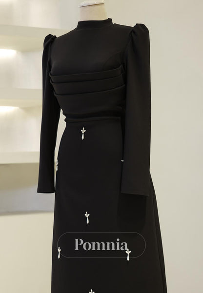 Charming A-Line High Neck Long Sleeves Empire-Waist Evening Dress