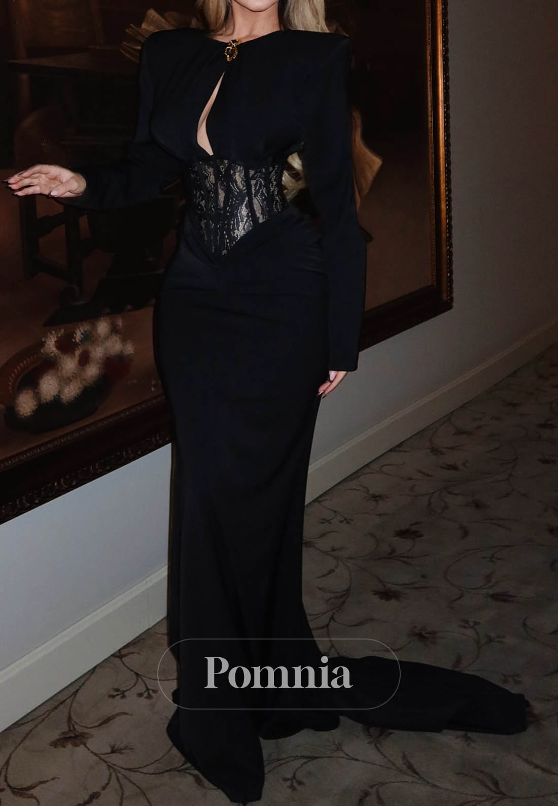 Black Long Sleeves V-Neck Sheath Satin Evening Dress