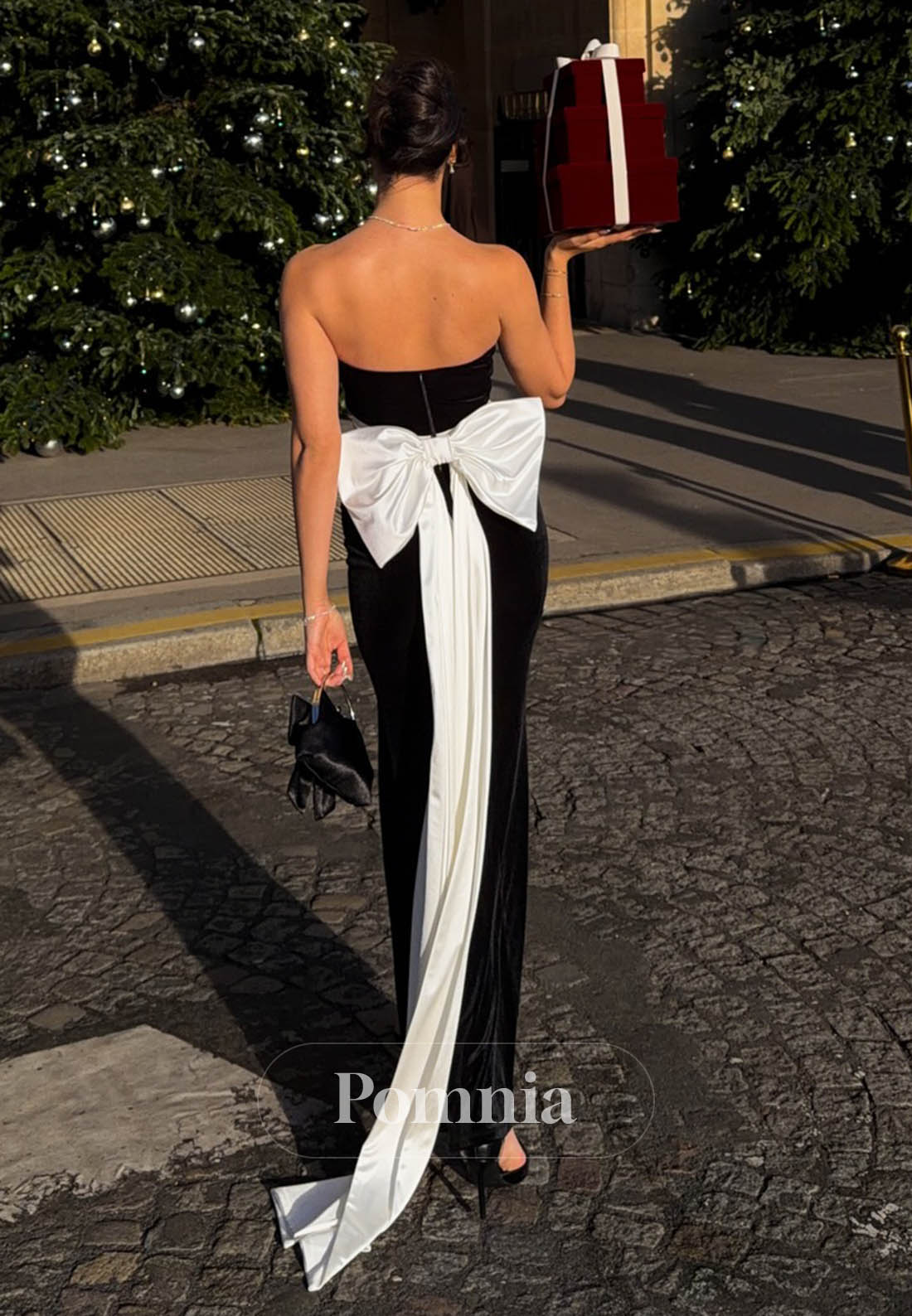 Black Sleeveless Strapless Bowknot Prom Dress