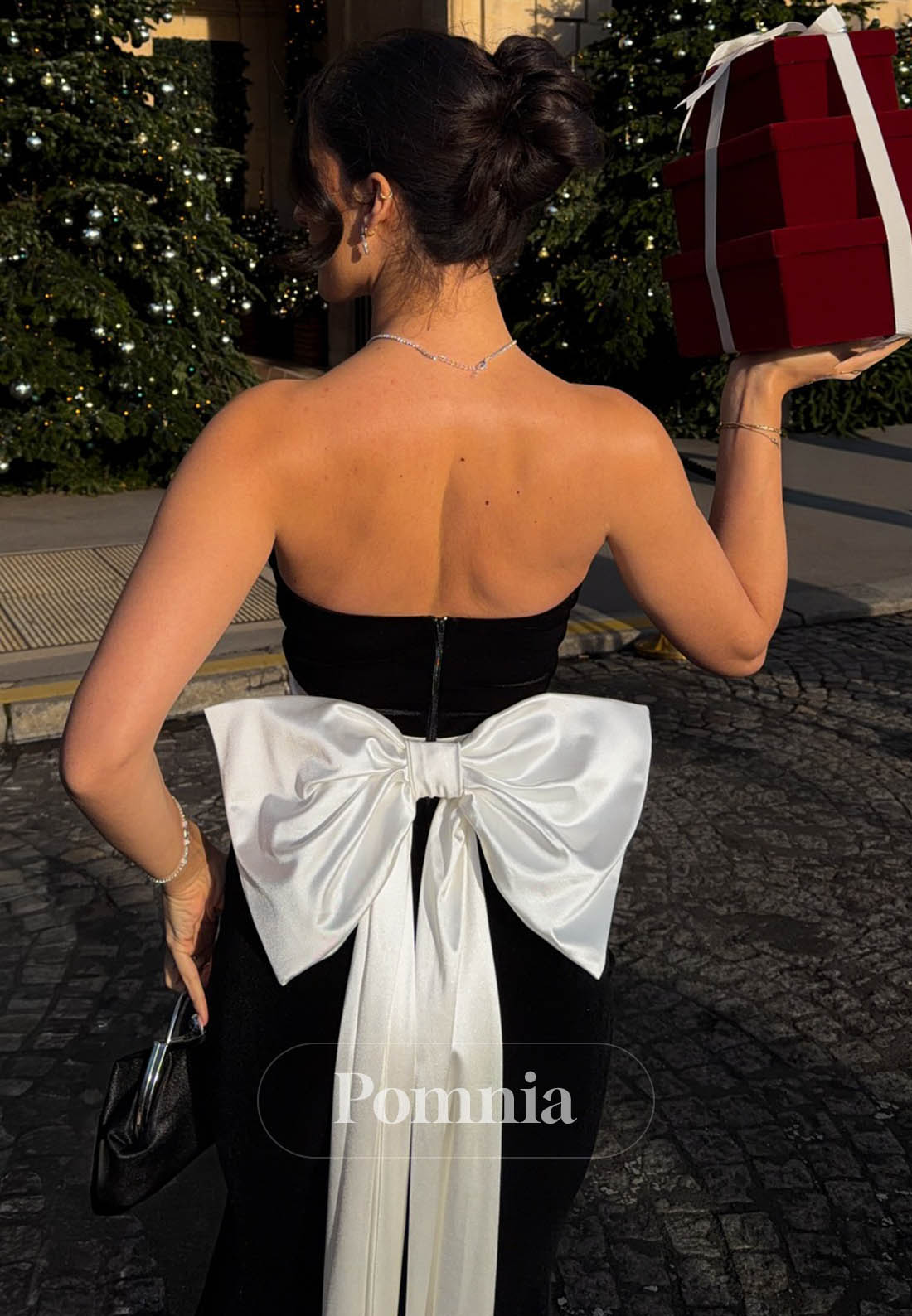 Black Sleeveless Strapless Bowknot Prom Dress