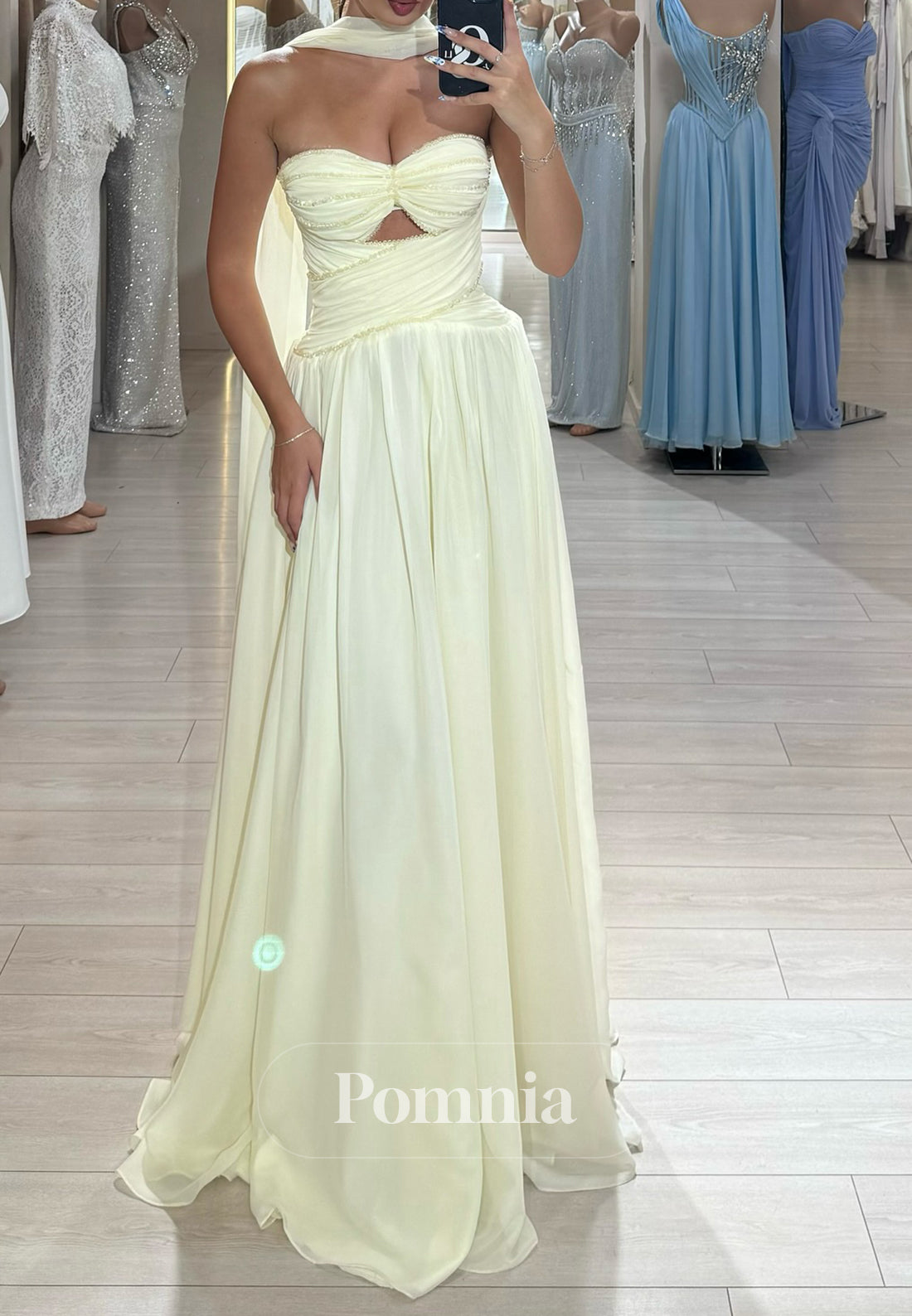 Daffodil Sleeveless Strapless Ruched A-Line Prom Dress