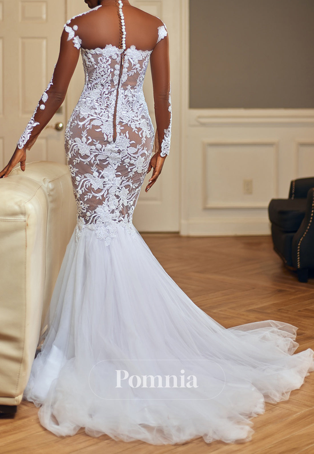 Long Sleeves Scoop Floral Appliques Mermaid Wedding Dress