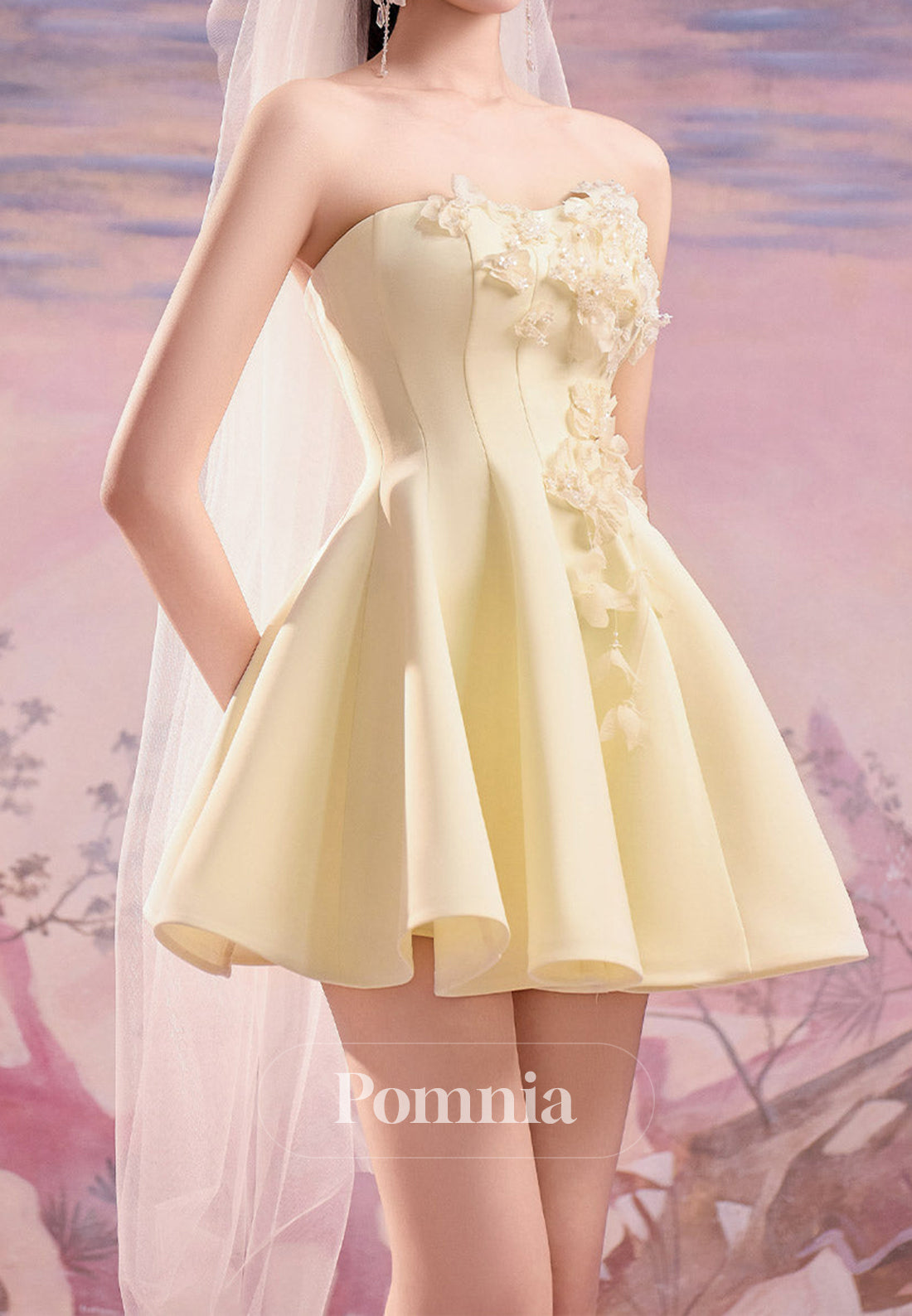 Daffodil A-Line Strapless Sleeveless Short Homecoming Dress