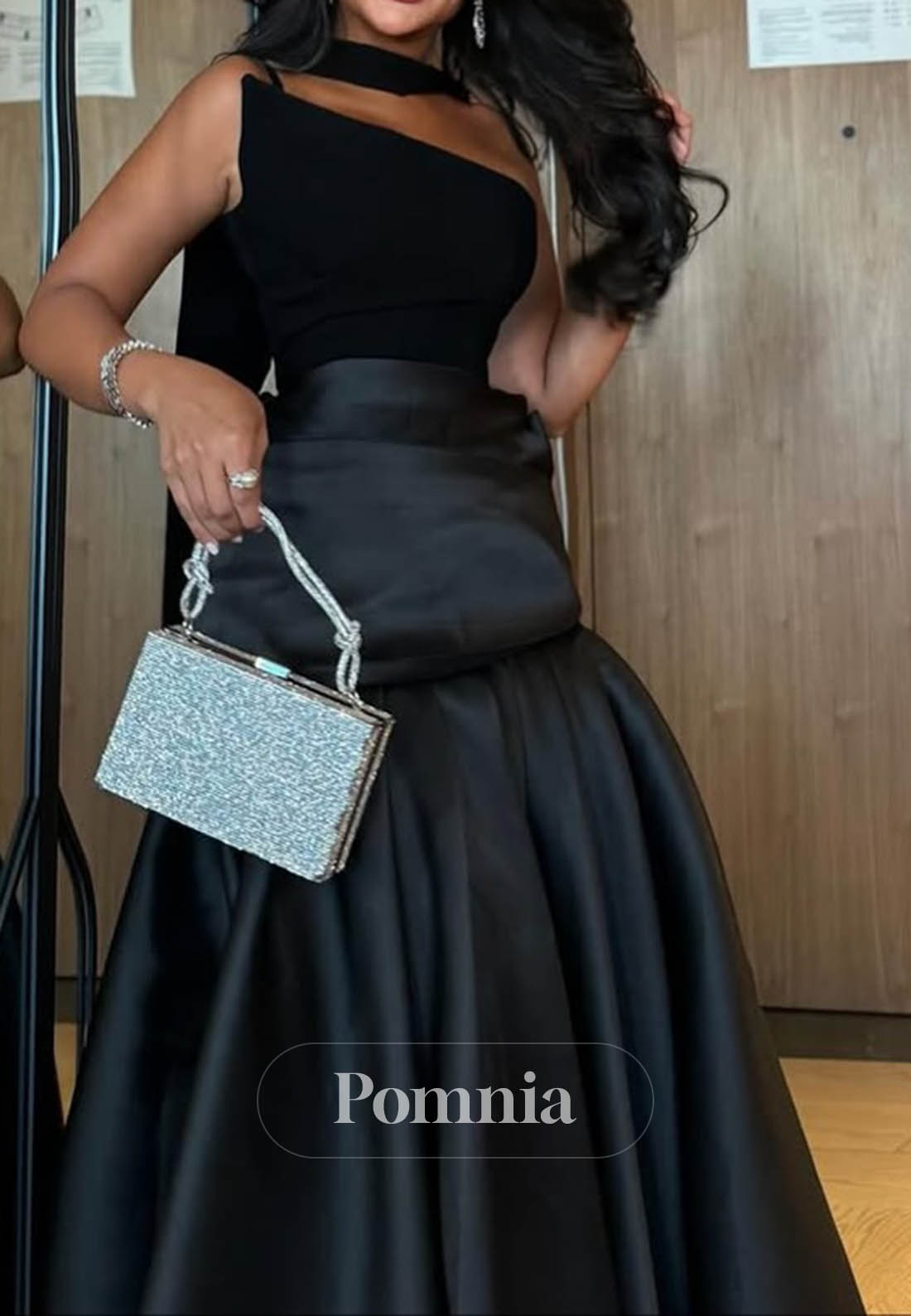 Black Sleeveless Strapless Empire-Waist A-Line Prom Dress