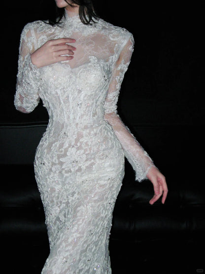 Long Sleeves High Neck Backless Floral Appliques Lace Wedding Dress