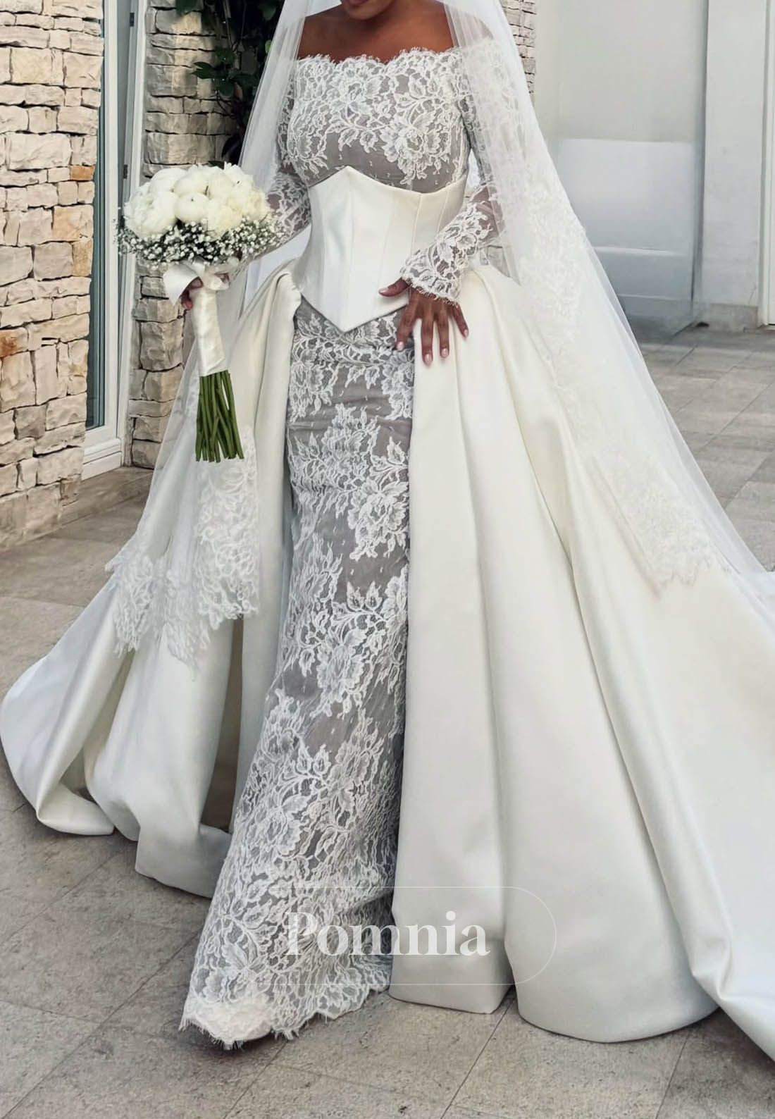 Elegant Long Sleeves Scoop Corset Sweep Train Wedding Dress