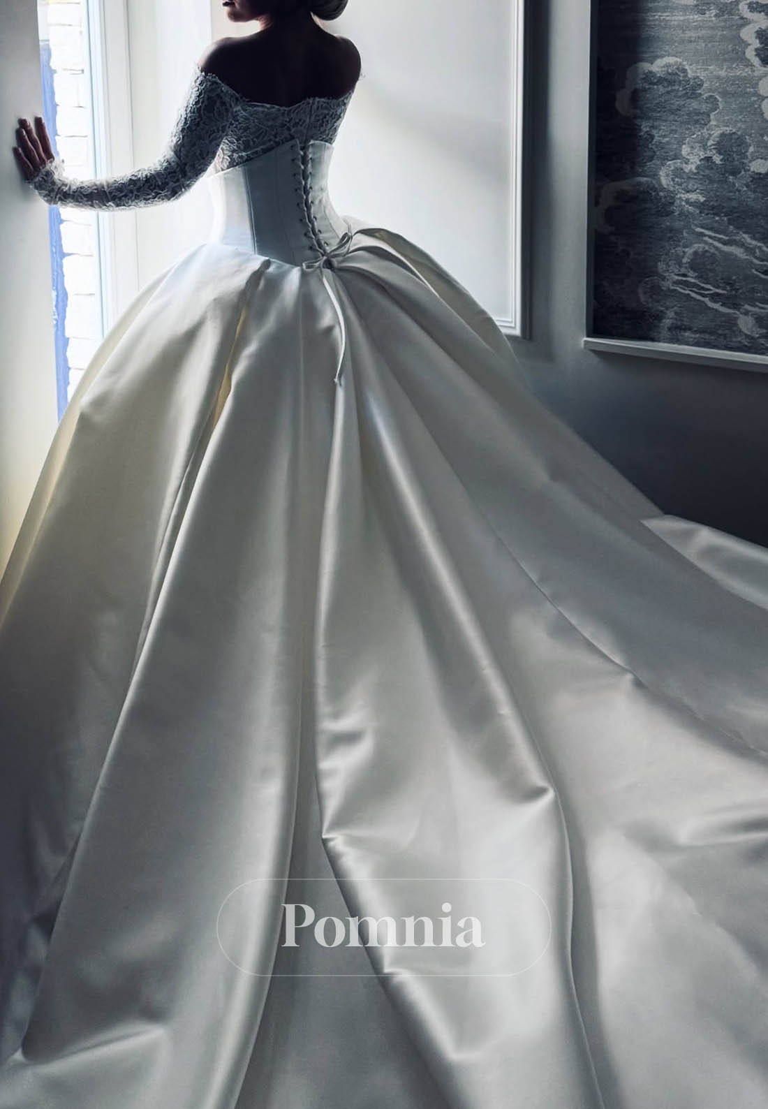 Elegant Long Sleeves Scoop Corset Sweep Train Wedding Dress