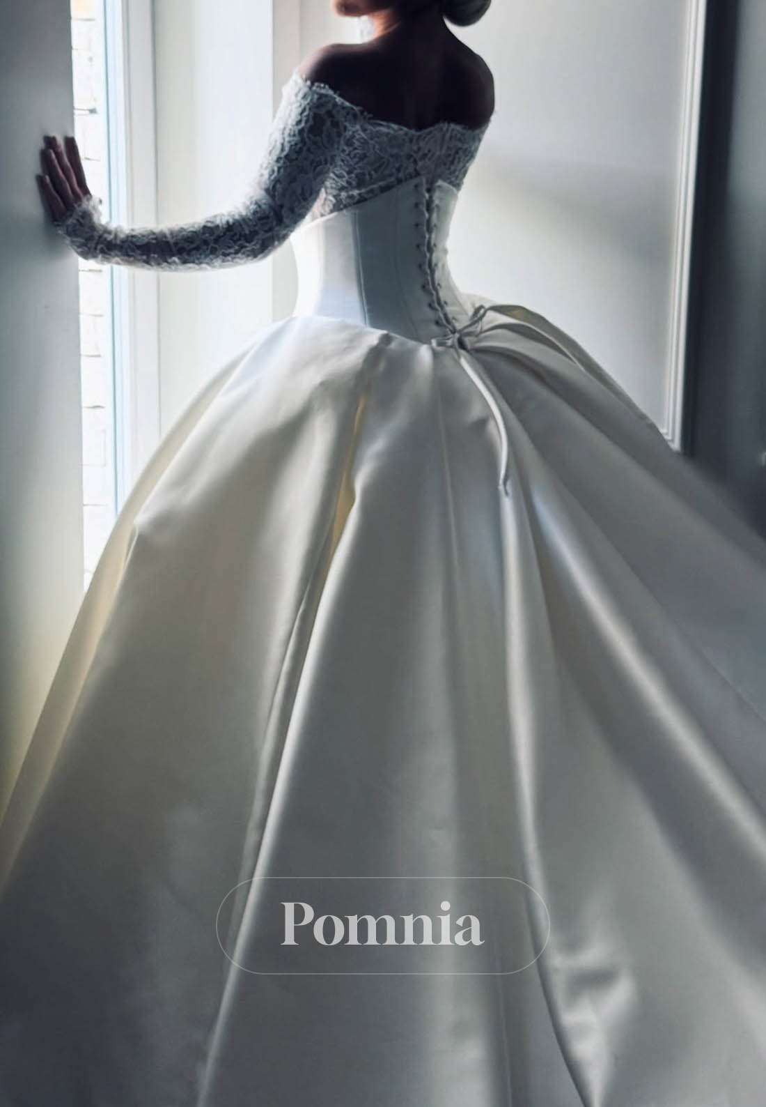 Elegant Long Sleeves Scoop Corset Sweep Train Wedding Dress