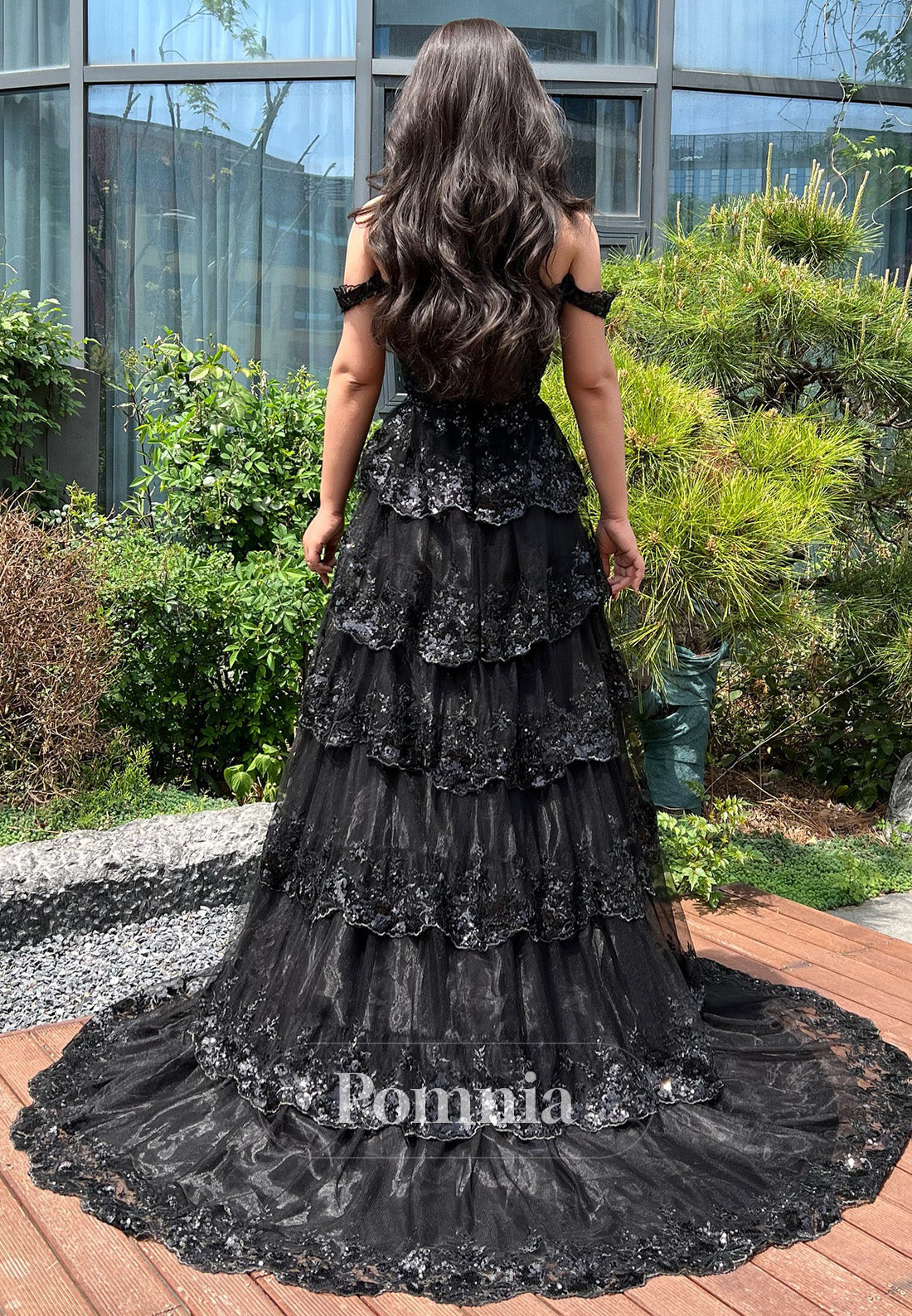 Black Sleeveless Strapless Ruffles Empire-Waist Prom Dress