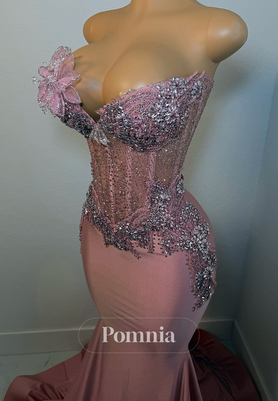 Flamingo Sleeveless Strapless Corset Appliques Prom Dress
