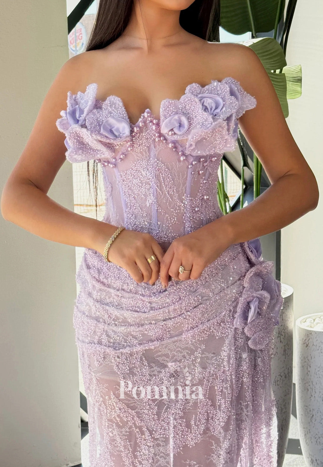 Charming Sleeveless Strapless Appliques Corset Tulle Prom Dress