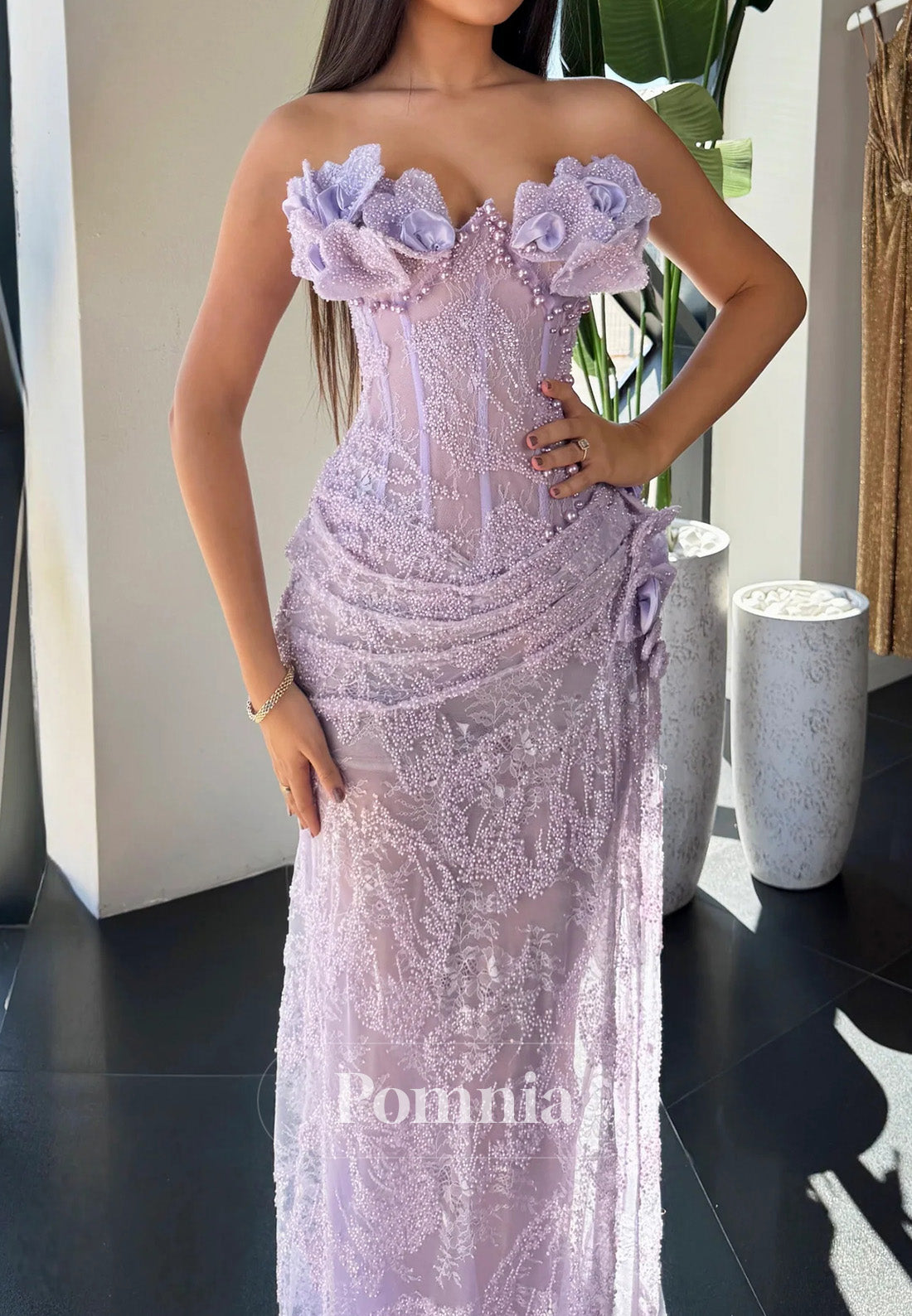 Charming Sleeveless Strapless Appliques Corset Tulle Prom Dress