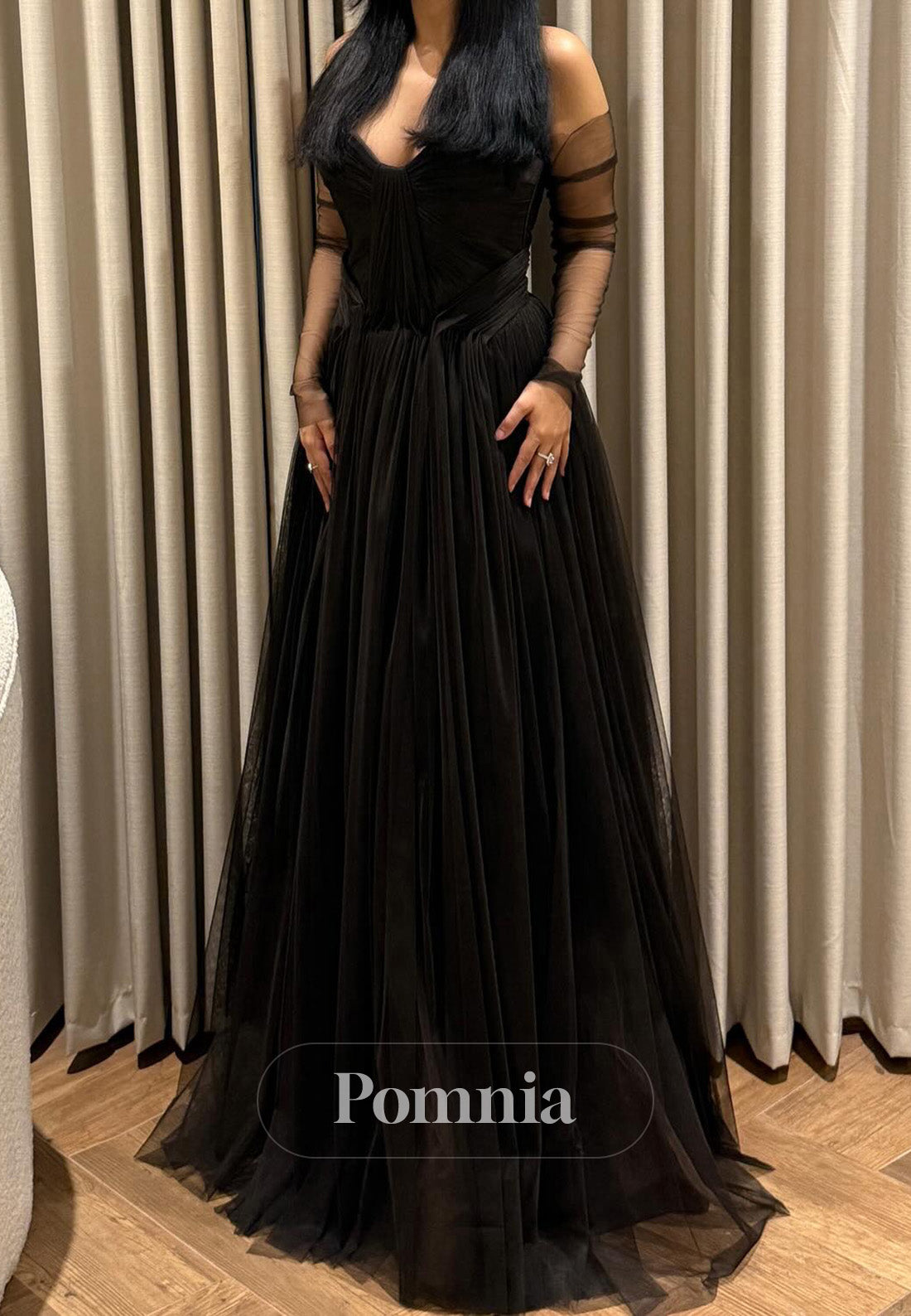 Black A-Line Long Sleeves Sweetheart Lace Prom Dress