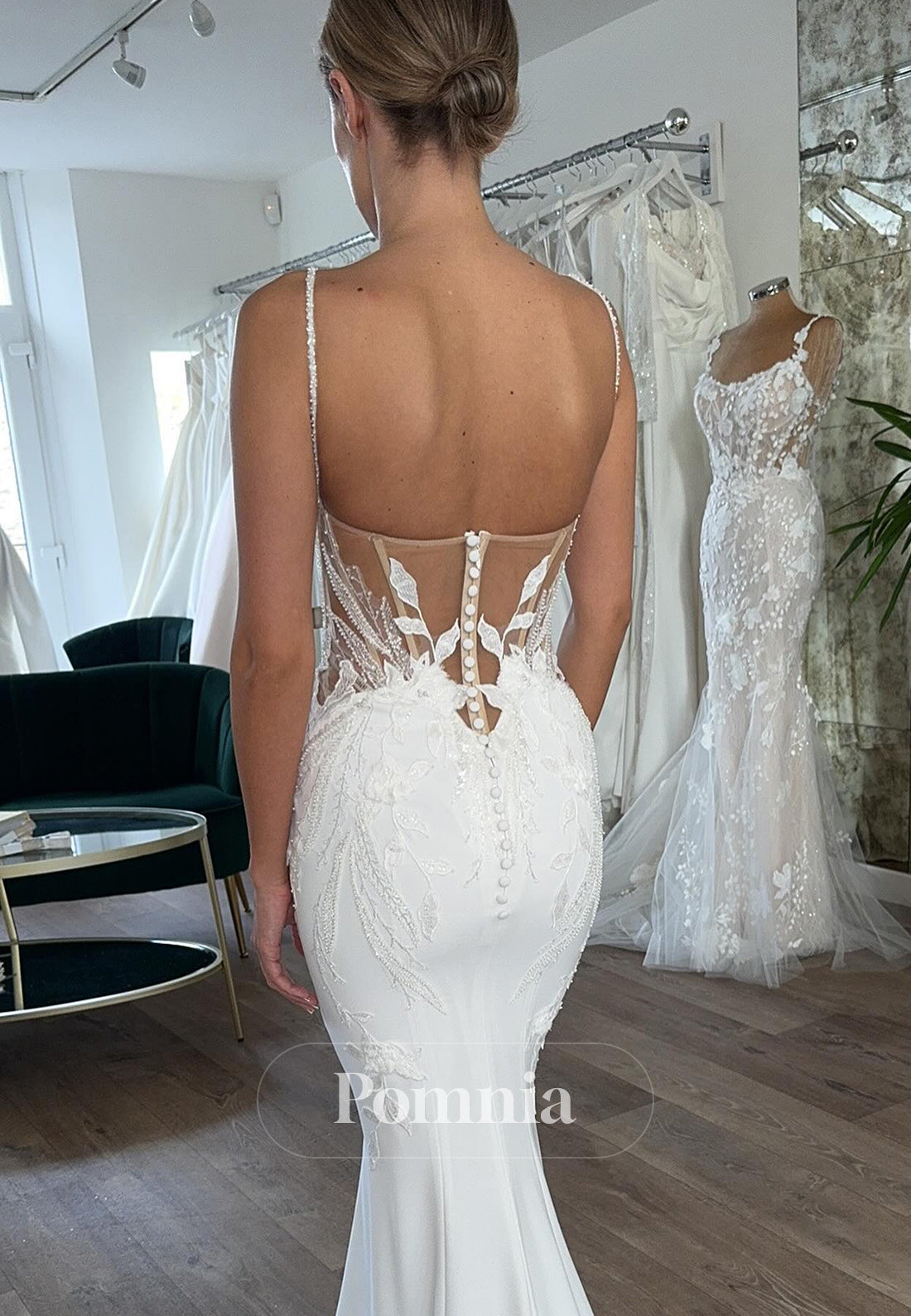 Charming Spaghetti Straps Sweetheart Appliques Wedding Dress