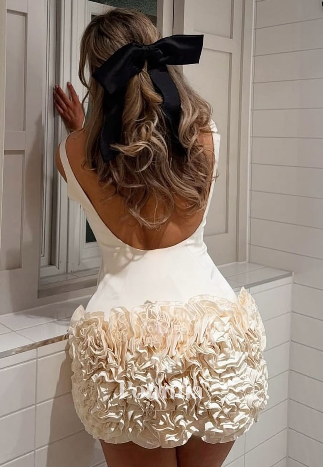 Simple Sleeveless Scoop Appliques Short Homecoming Dress