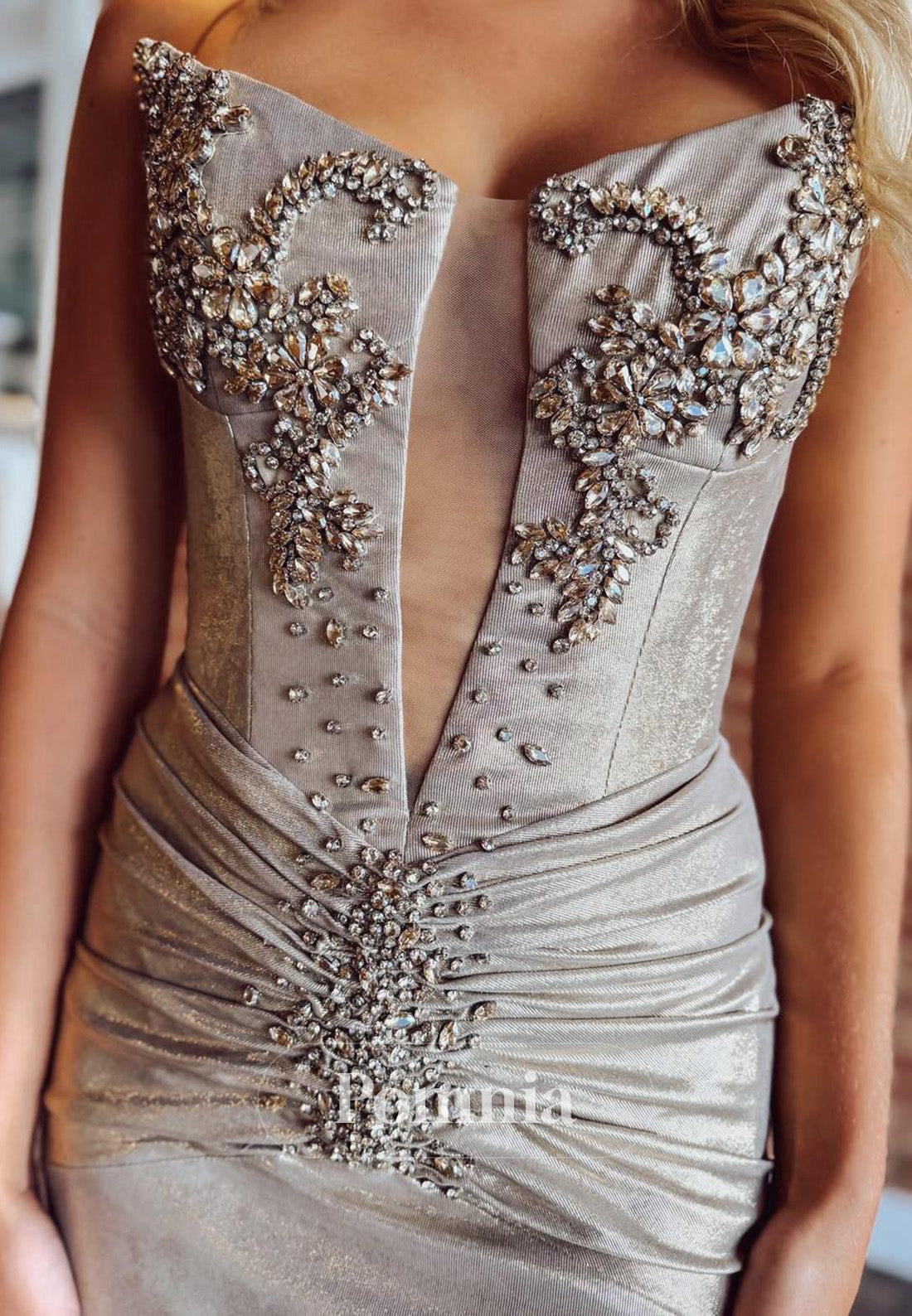 Frost Sleeveless Scoop Appliques Mini Homecoming Dress