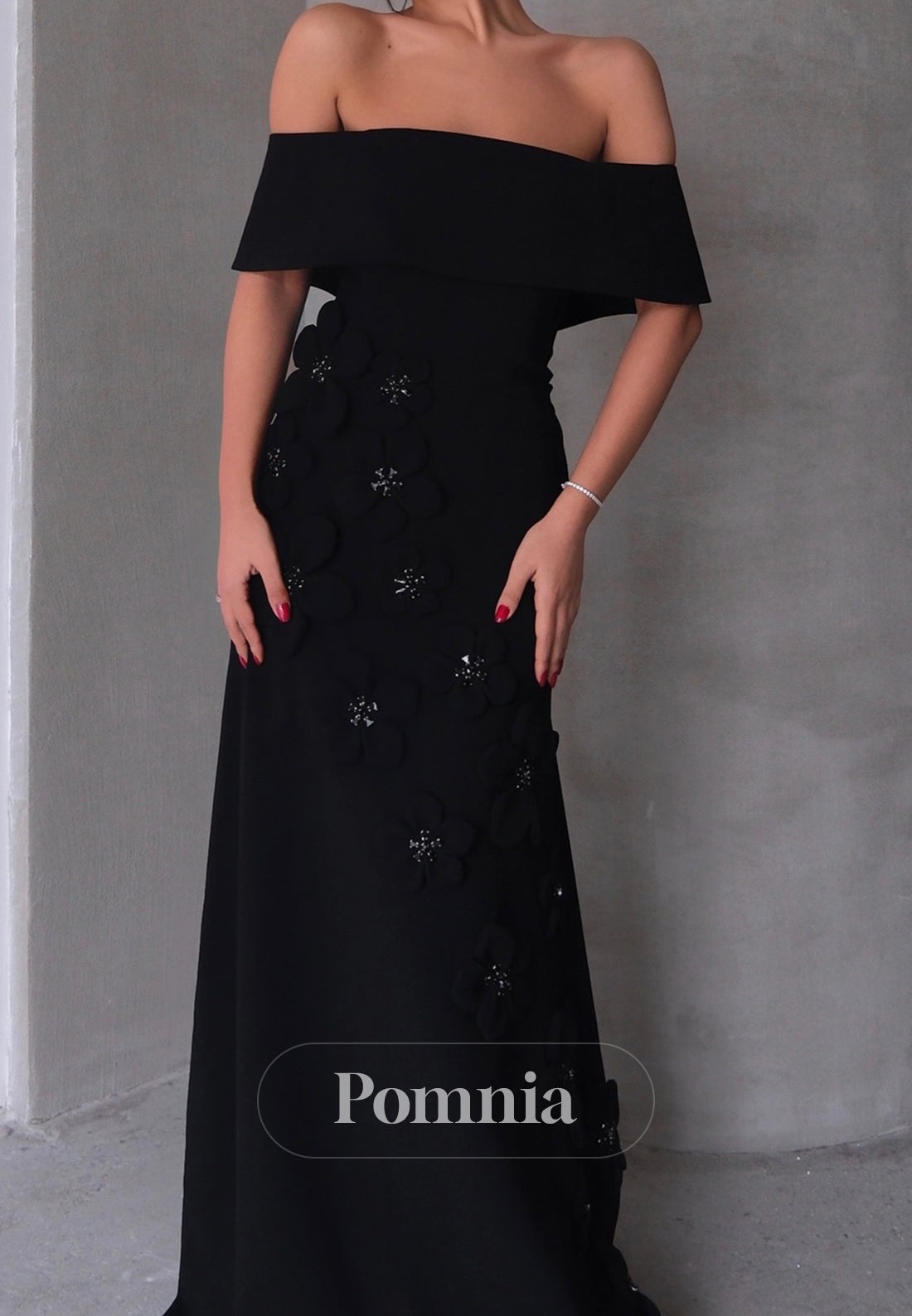 A-Line Off-Shoulder Sleeveless Appliques Mother of the Bride Dress